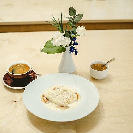 ERTI KAVA Coffee Room